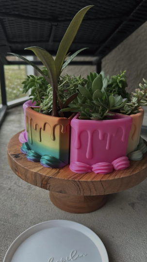 Piece of Cake Planter | More Colors Available